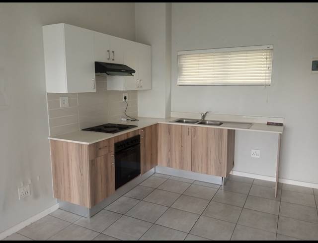 2 BEDROOM SECTIONAL TITLE FOR SALE IN LILIANTON